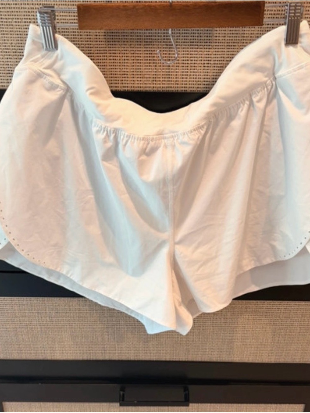 Lululemon Fast and Free Reflective Running Shorts | White | Size 14 - Picture 2 of 12